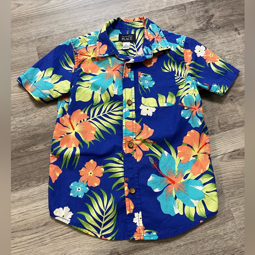 Children’s Place Hawaiian Print Button Up size 5T
